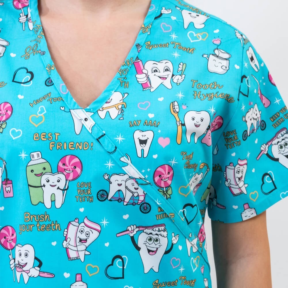 Bluza medicala imprimata, bumbac si elastan, guler in V, Twice a day