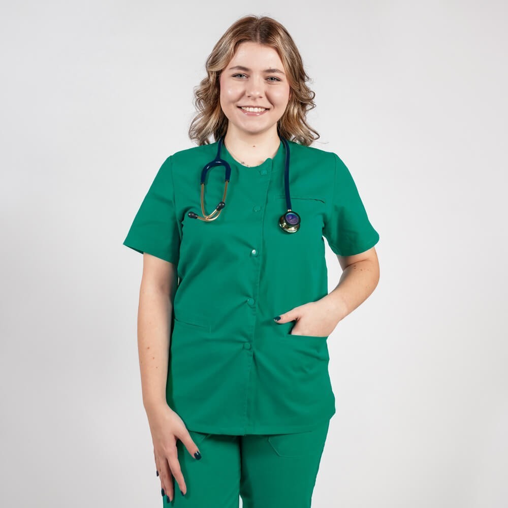 Costum Lotus 2, bluza asimetrica cu capse, pantaloni cu elastic in talie si manseta, verde hunter
