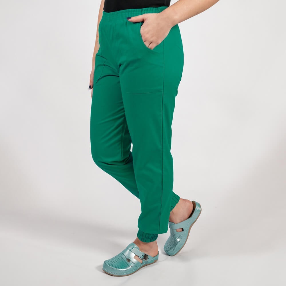 Costum Lotus 2, bluza asimetrica cu capse, pantaloni cu elastic in talie si manseta, verde hunter