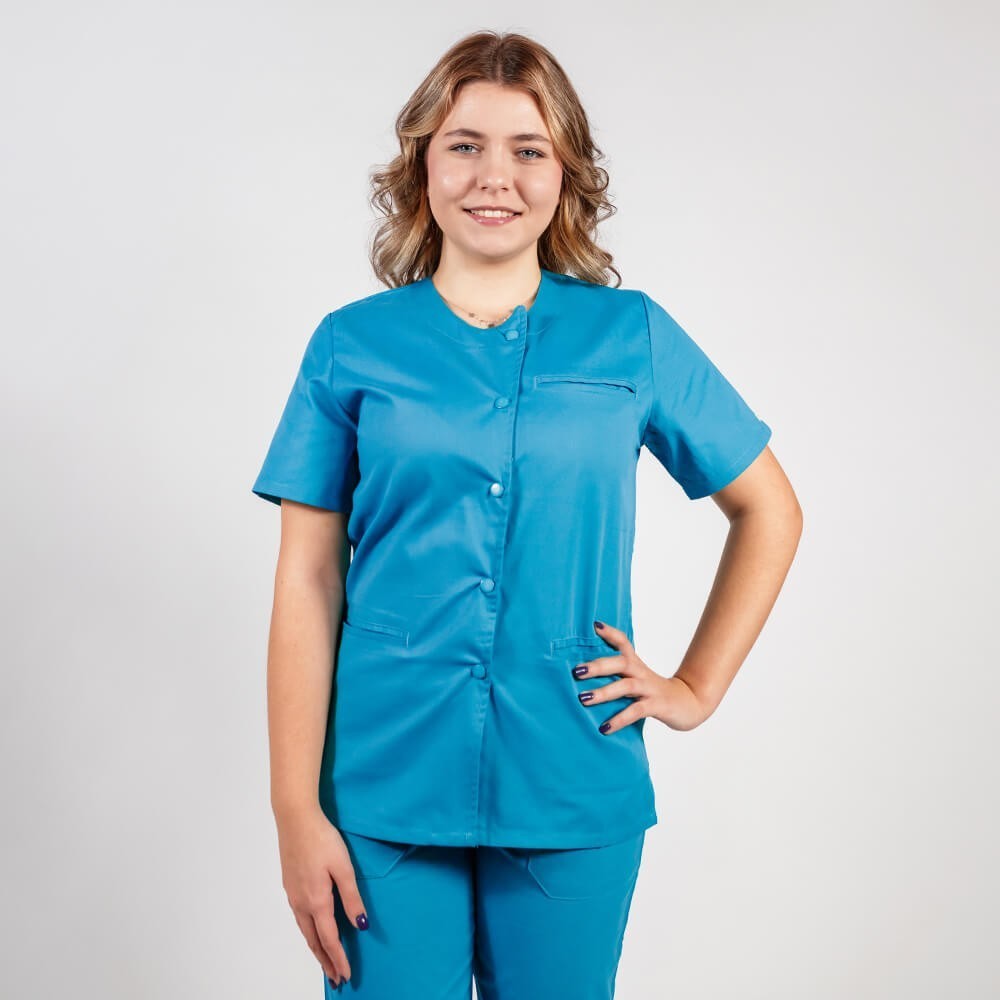 Costum Lotus 2, bluza asimetrica cu capse, pantaloni cu elastic in talie si manseta, albastru deschis